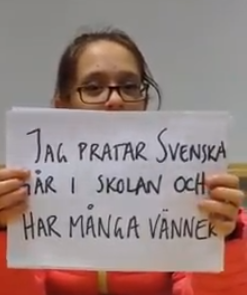Hon har bott i Sverige i två år. 